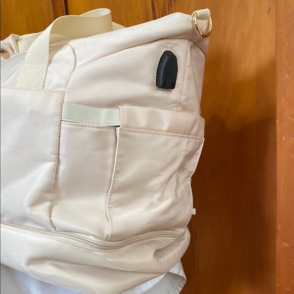 Etronik Cream Canvas Gym Bag Spacious Design Bottom Compartment 20”x16”x9” - Picture 3 of 16